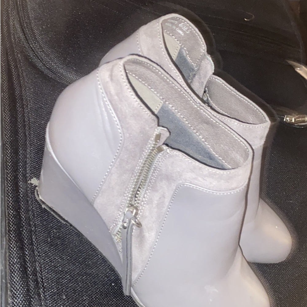 Women shoe/boots